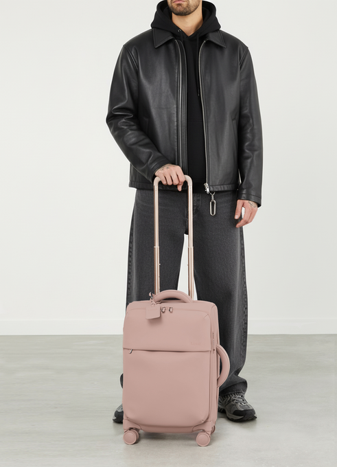 Lipault Lost In Berlin Cabin 2.0 55cm  Rose Quartz