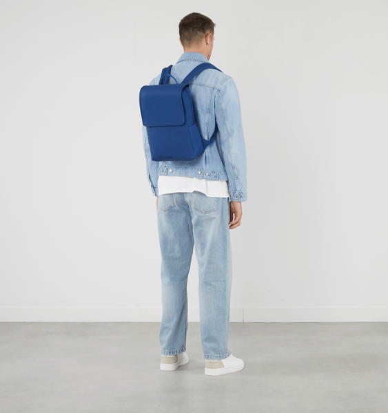 Lost In Berlin Zaino Square 15"