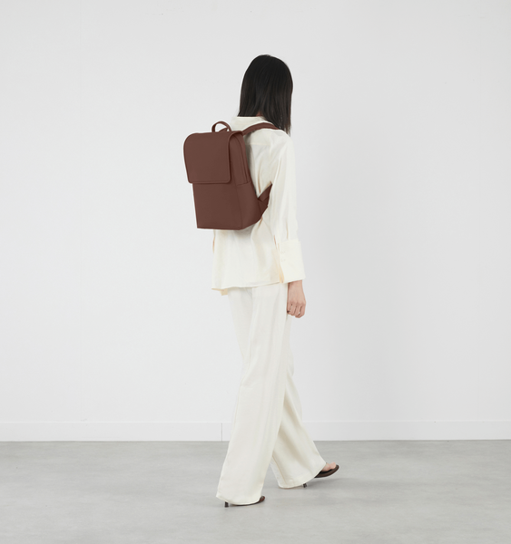 Lost In Berlin Zaino Square 15"