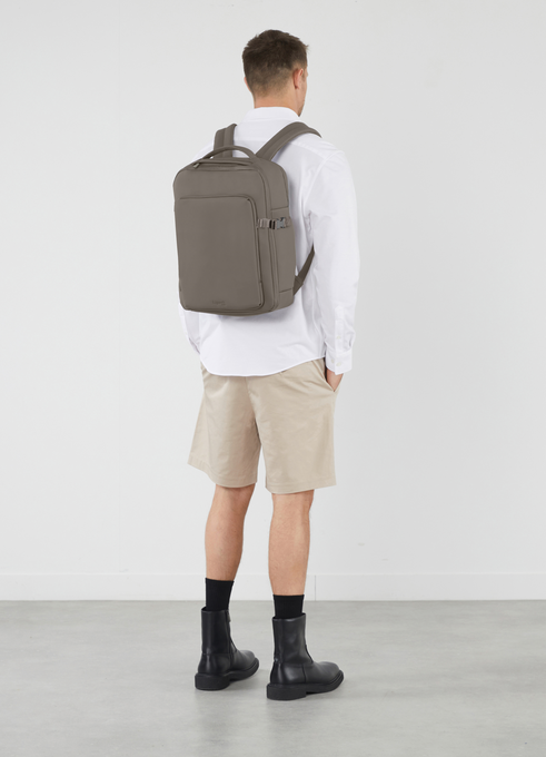 Lost In Berlin Zaino Pro 16"